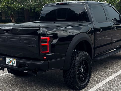 Used 2018 Ford F150 Raptor w/ Equipment Group 802A Luxury AWD/4WD image 6