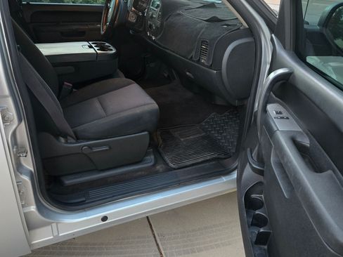 Used 2011 GMC Sierra 1500 SLE w/ Power Tech Package RWD image 17