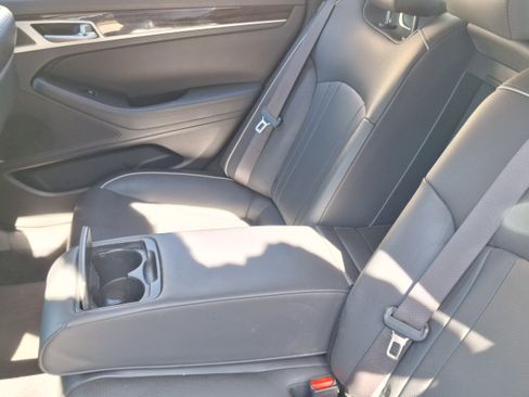 Used 2015 Hyundai Genesis 3.8 w/ Option Group 03 image 19