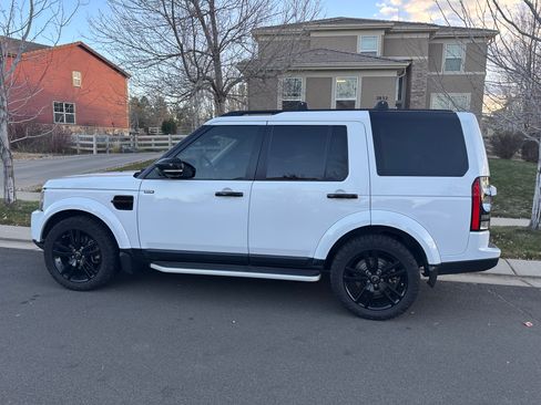 Used 2016 Land Rover LR4 HSE Silver Edition image 17