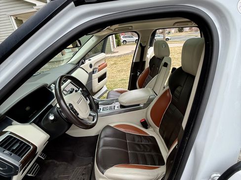 Used 2015 Land Rover Range Rover Sport Autobiography image 8