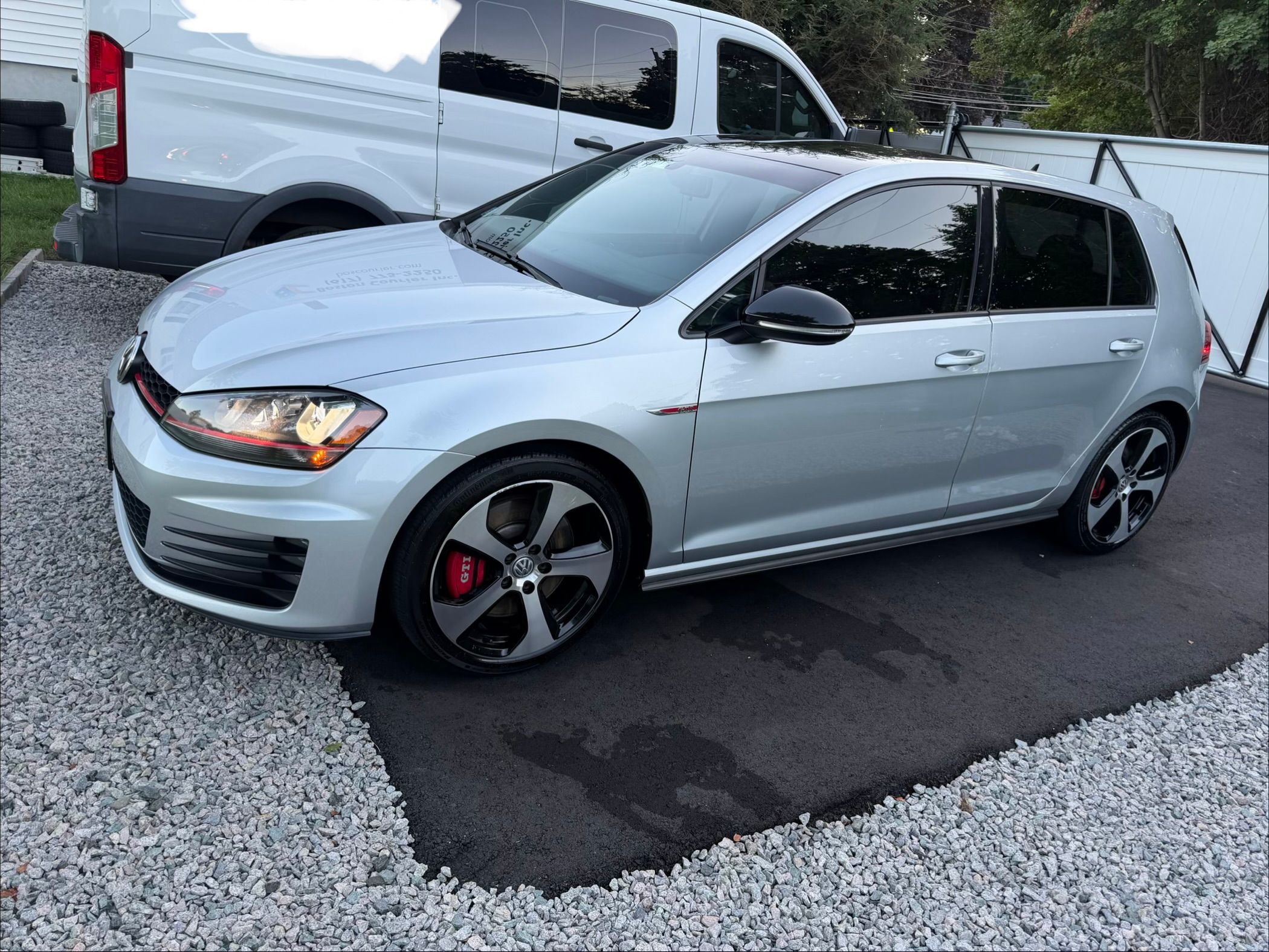 Used 2017 Volkswagen GTI Autobahn FWD image 2