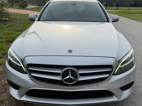 Used 2020 Mercedes-Benz C 300 Sedan image 2