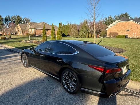 Used 2022 Lexus LS 500 w/ Interior Upgrade Package image 2