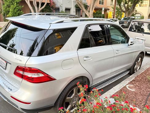 Used 2012 Mercedes-Benz ML 350 4MATIC image 6