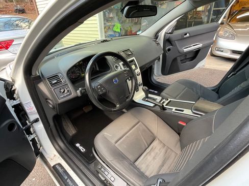 Used 2011 Volvo S40 T5 image 12