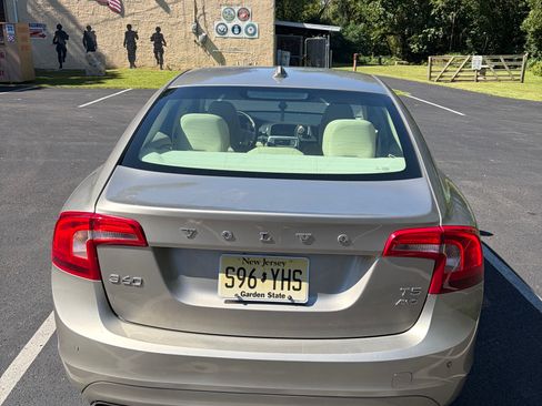 Used 2016 Volvo S60 T5 Premier AWD/4WD image 5