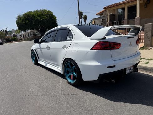 Used 2014 Mitsubishi Lancer Evolution GSR image 4