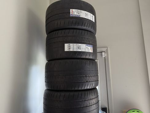 Used 2017 Ford Mustang Shelby GT350R w/ GT350R Equipment Group 920A image 19