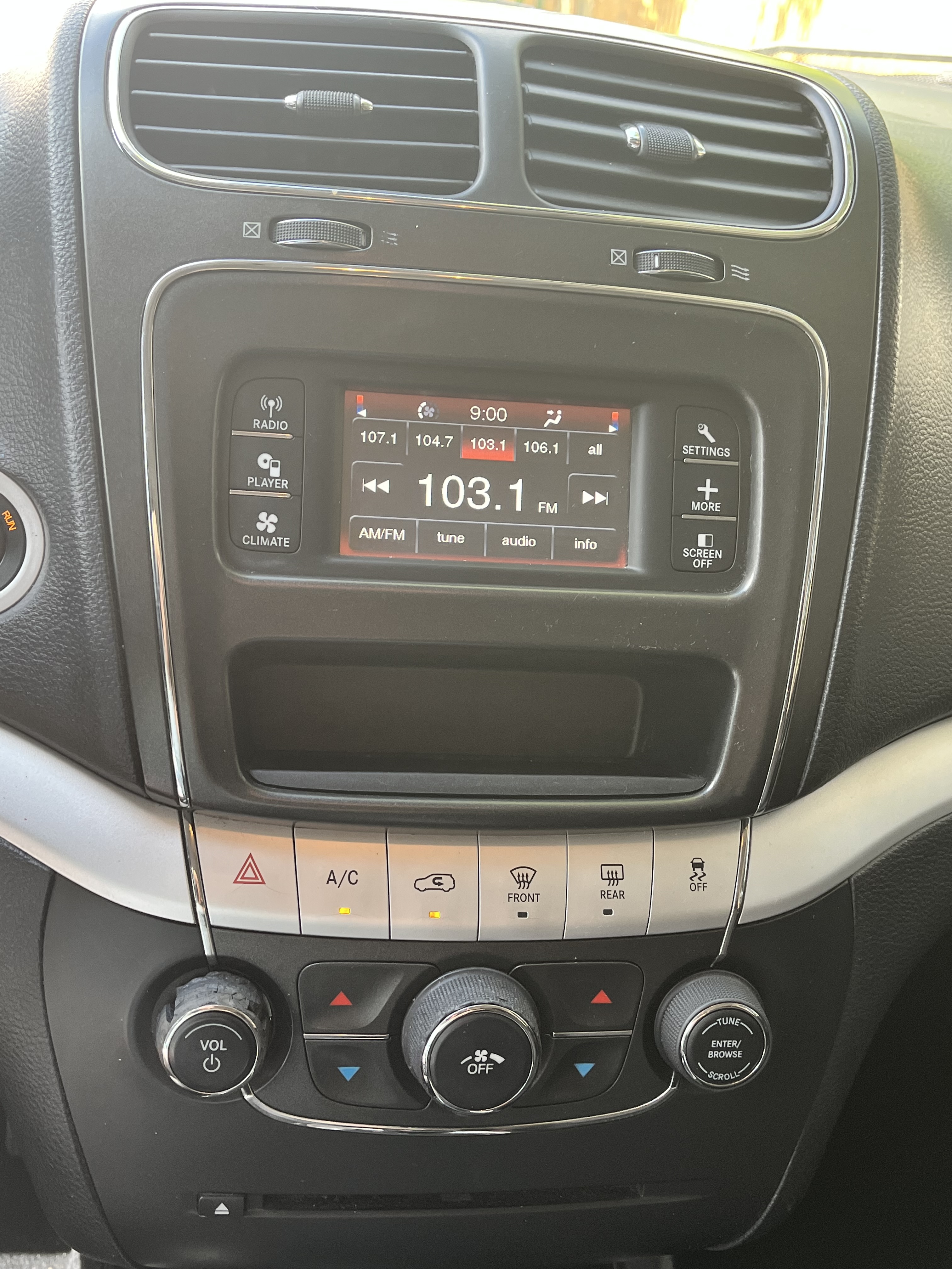 Used 2015 Dodge Journey American Value Package w/ Flexible Seating Group FWD image 20