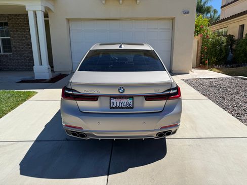 Used 2020 BMW ALPINA B7 xDrive w/ Luxury Rear Seating Package AWD/4WD image 16