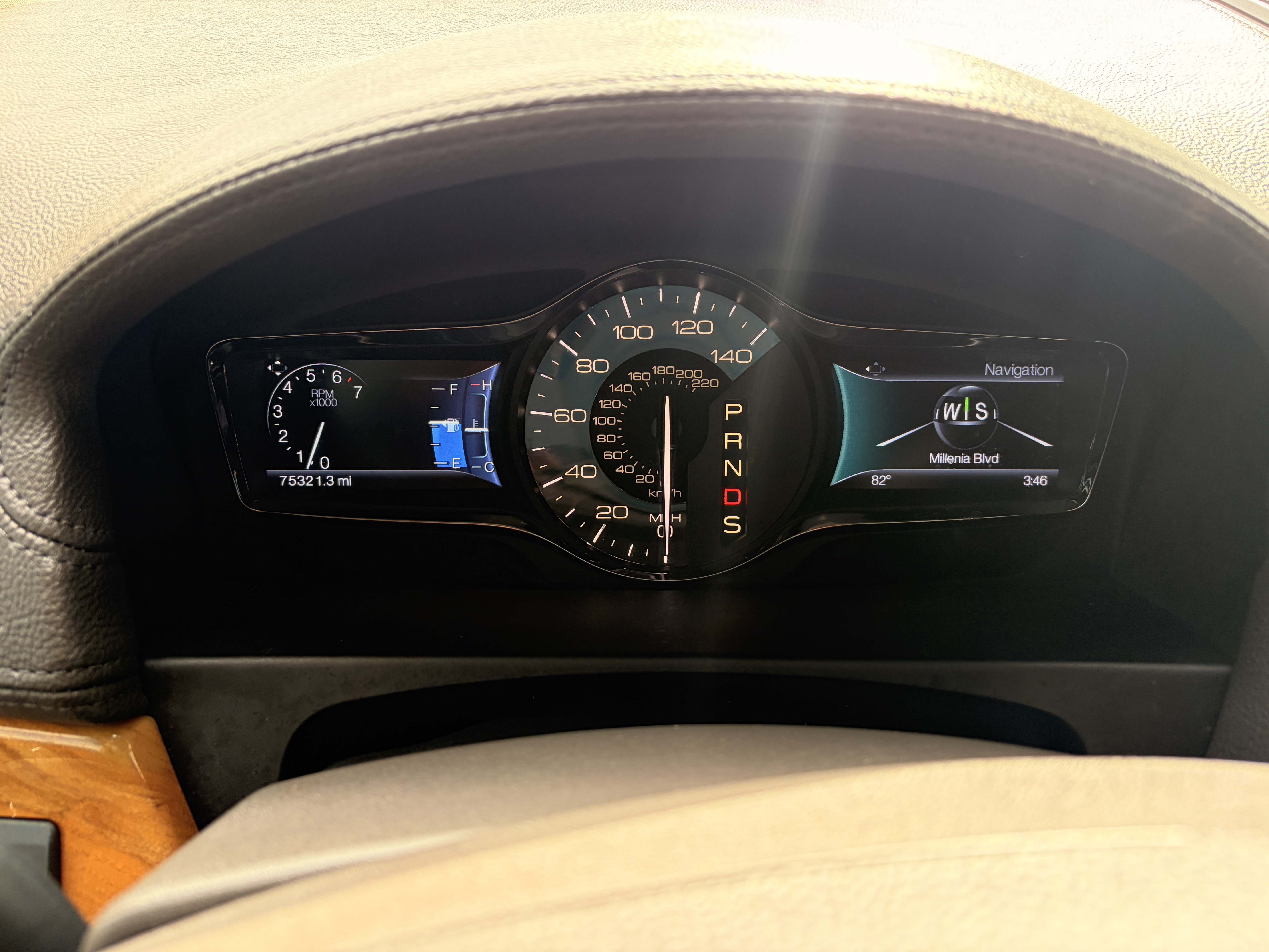 Used 2014 Lincoln MKX FWD w/ Equipment Group 102A image 15