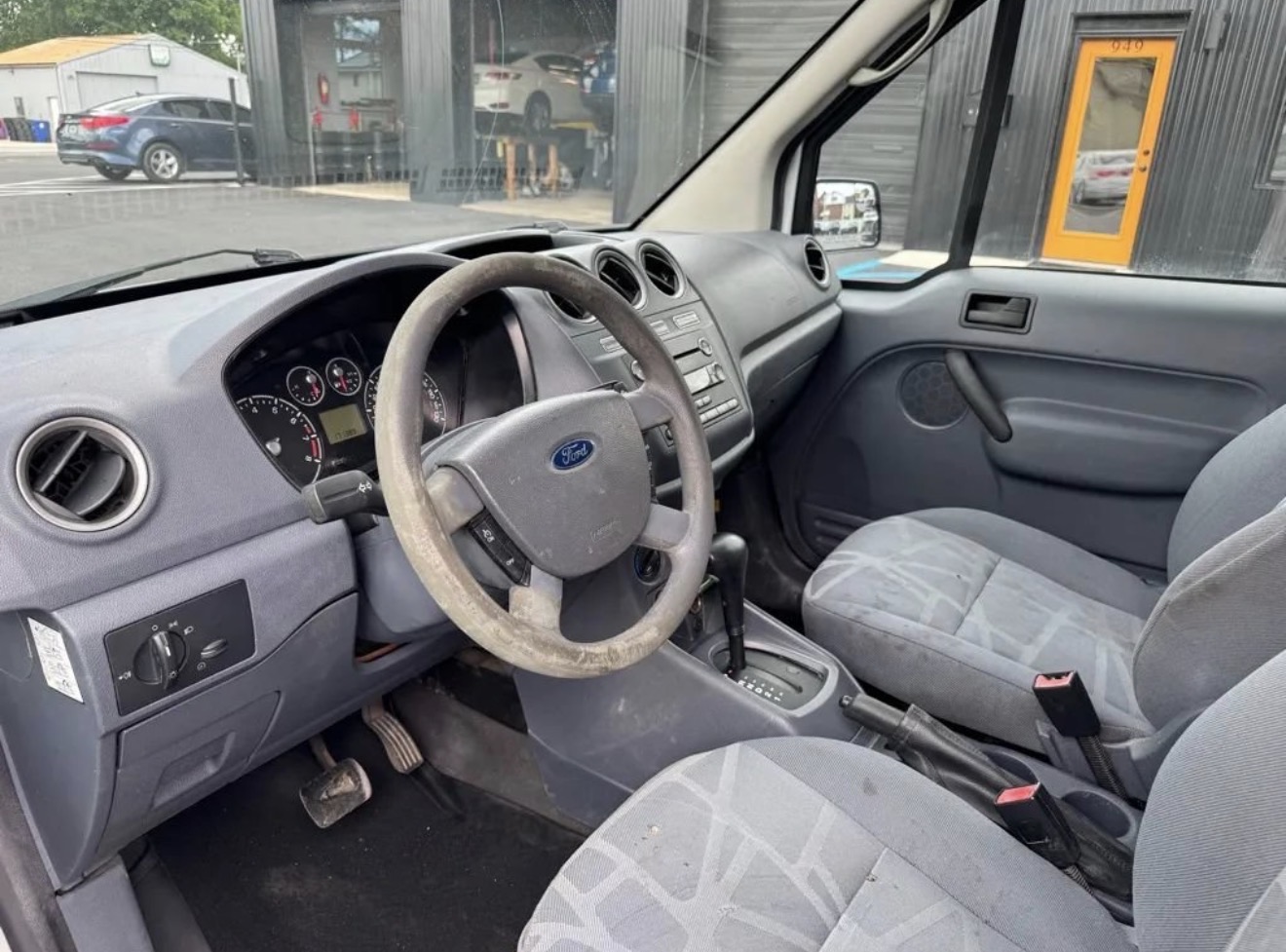 Used 2012 Ford Transit Connect XL w/ Fleet XL PWR Group FWD image 9