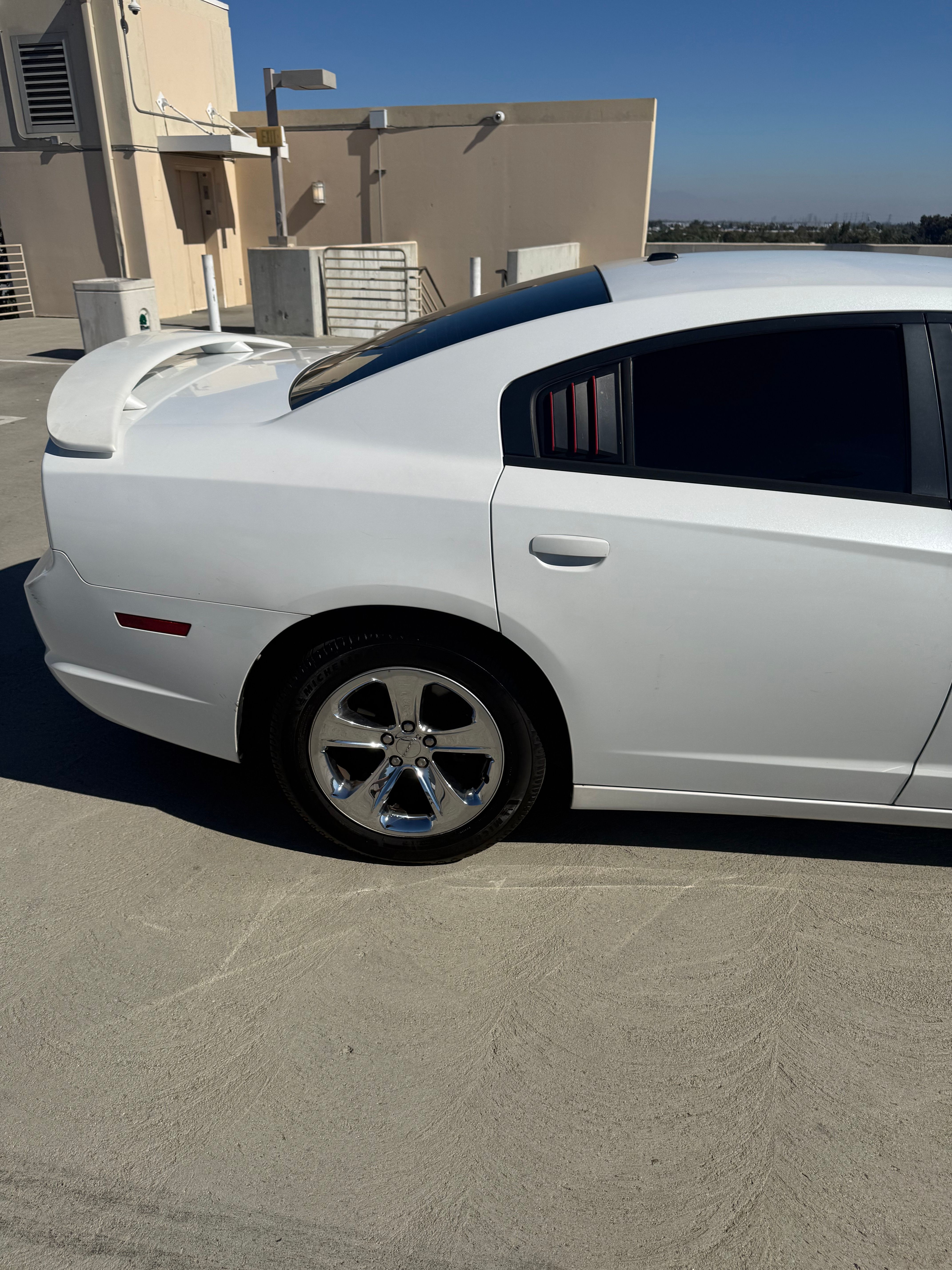 Used 2013 Dodge Charger SE w/ Sport Appearance Group RWD image 6