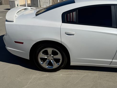 Used 2013 Dodge Charger SE w/ Sport Appearance Group RWD image 6