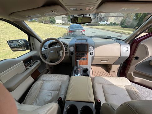 Used 2004 Ford F150 Lariat image 19