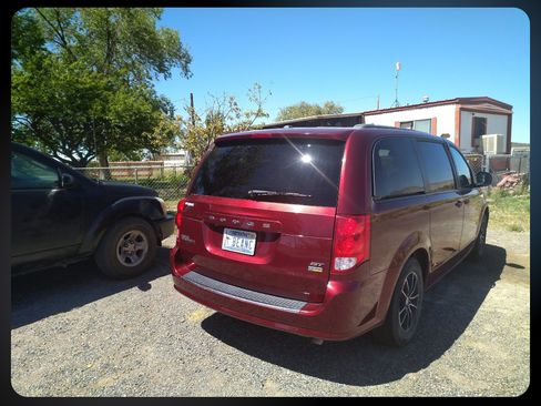 Used 2019 Dodge Grand Caravan GT image 6