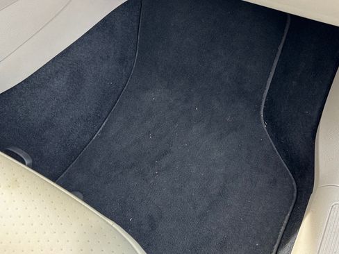 Used 2017 Volkswagen Golf Wolfsburg Edition image 22