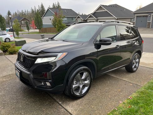 Used 2019 Honda Passport Touring image 1