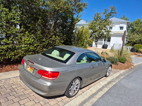 Used 2008 BMW 328i Convertible image 2