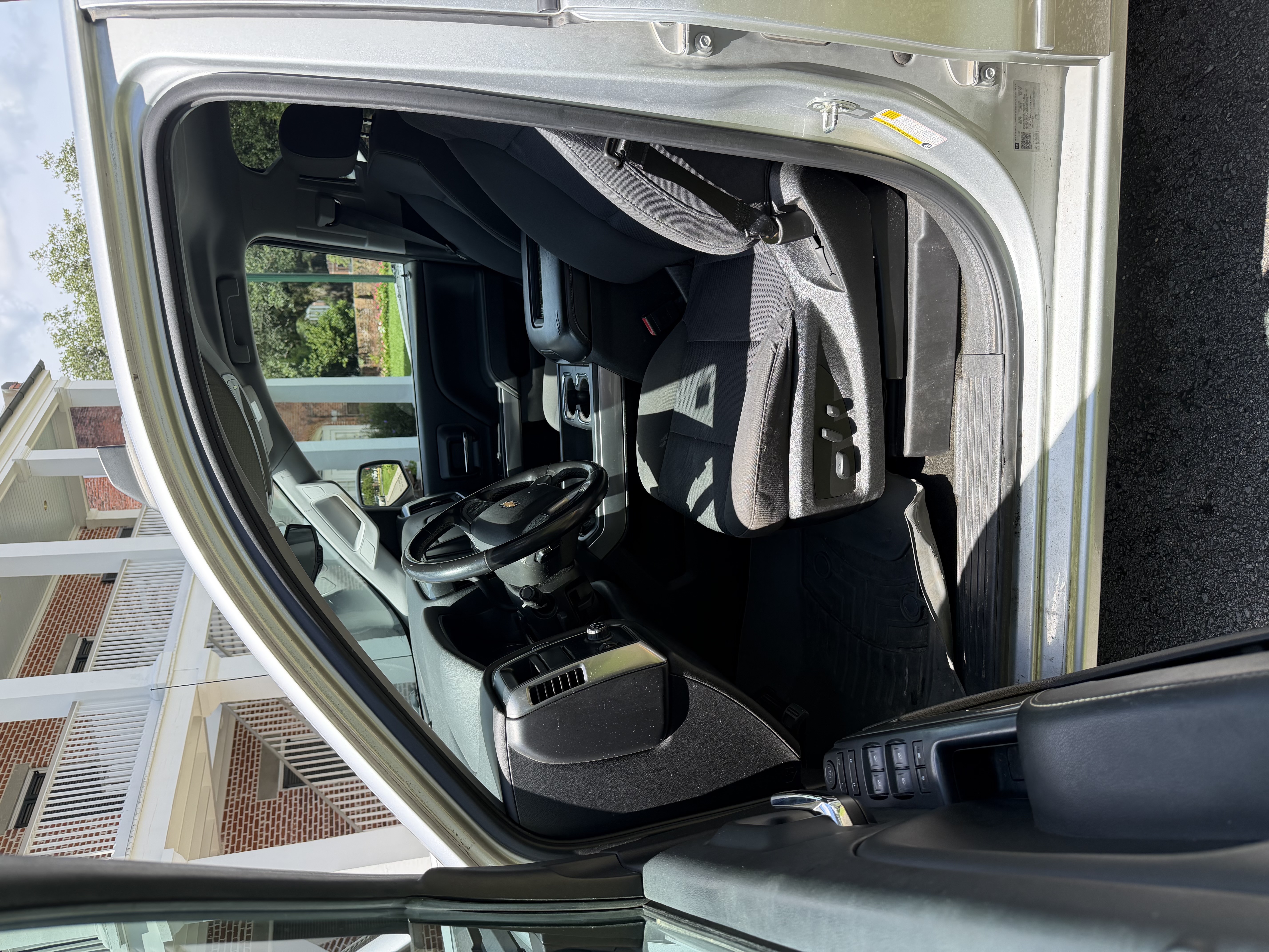 Used 2018 Chevrolet Silverado 1500 LT w/ Texas Edition RWD image 4