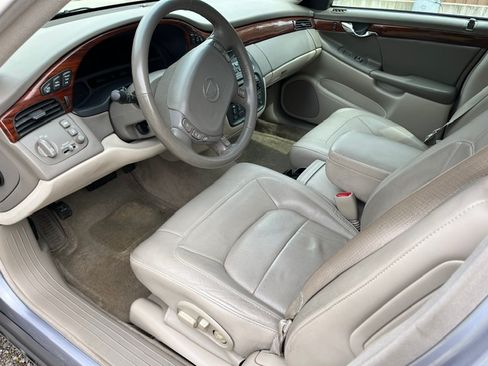 Used 2004 Cadillac De Ville w/ Equipment Group FWD image 19