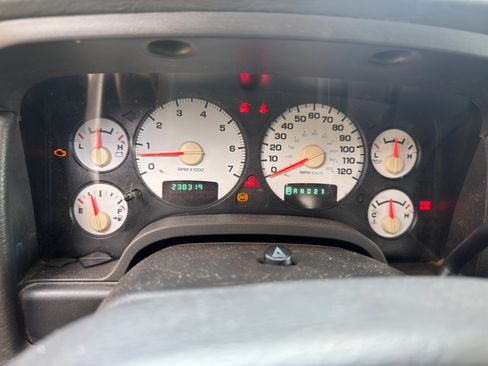 Used 2002 Dodge Ram 1500 Truck 2WD Quad Cab image 14