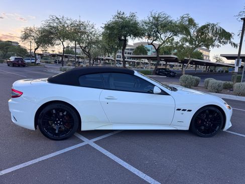 Used 2018 Maserati GranTurismo MC RWD image 2