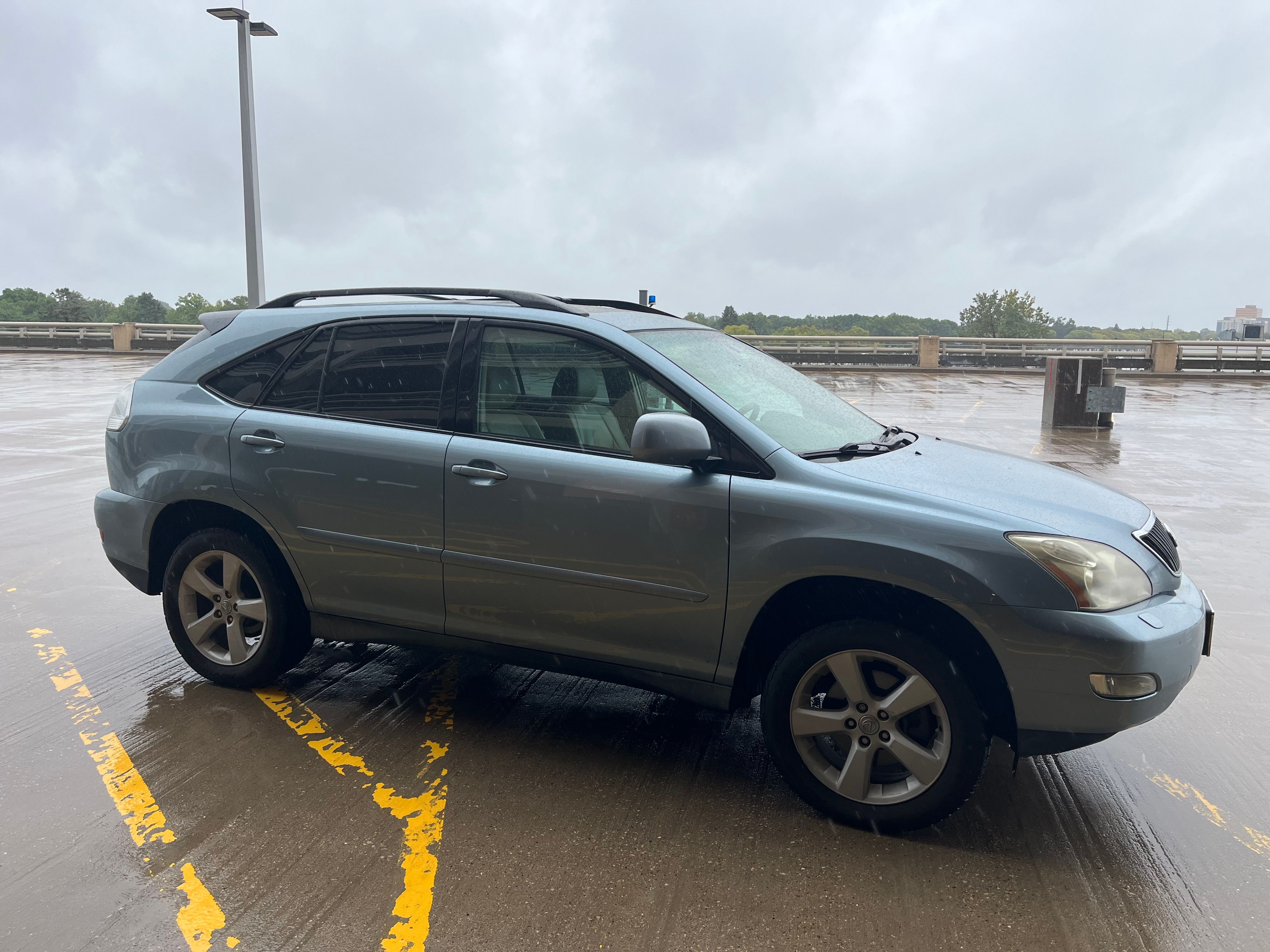Used 2006 Lexus RX 330 AWD w/ Premium Plus Pkg image 1