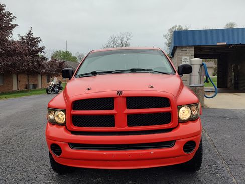 Used 2005 Dodge Ram 1500 Truck ST w/ ST Value Group image 4