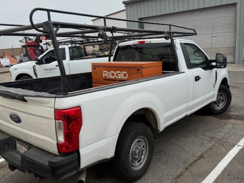 Used 2018 Ford F250 XL w/ XL Value Package image 2