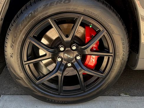 Used 2021 Jeep Grand Cherokee SRT AWD/4WD image 15