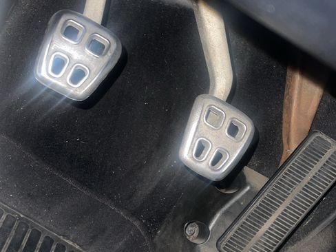 Used 1999 Chevrolet Corvette Convertible w/ Memory Pkg image 13