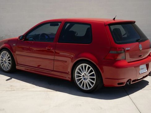 Used 2004 Volkswagen R32 image 2