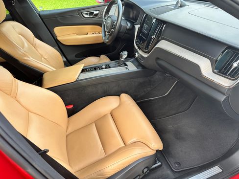 Used 2018 Volvo XC60 T6 Inscription w/ Convenience Package AWD/4WD image 19
