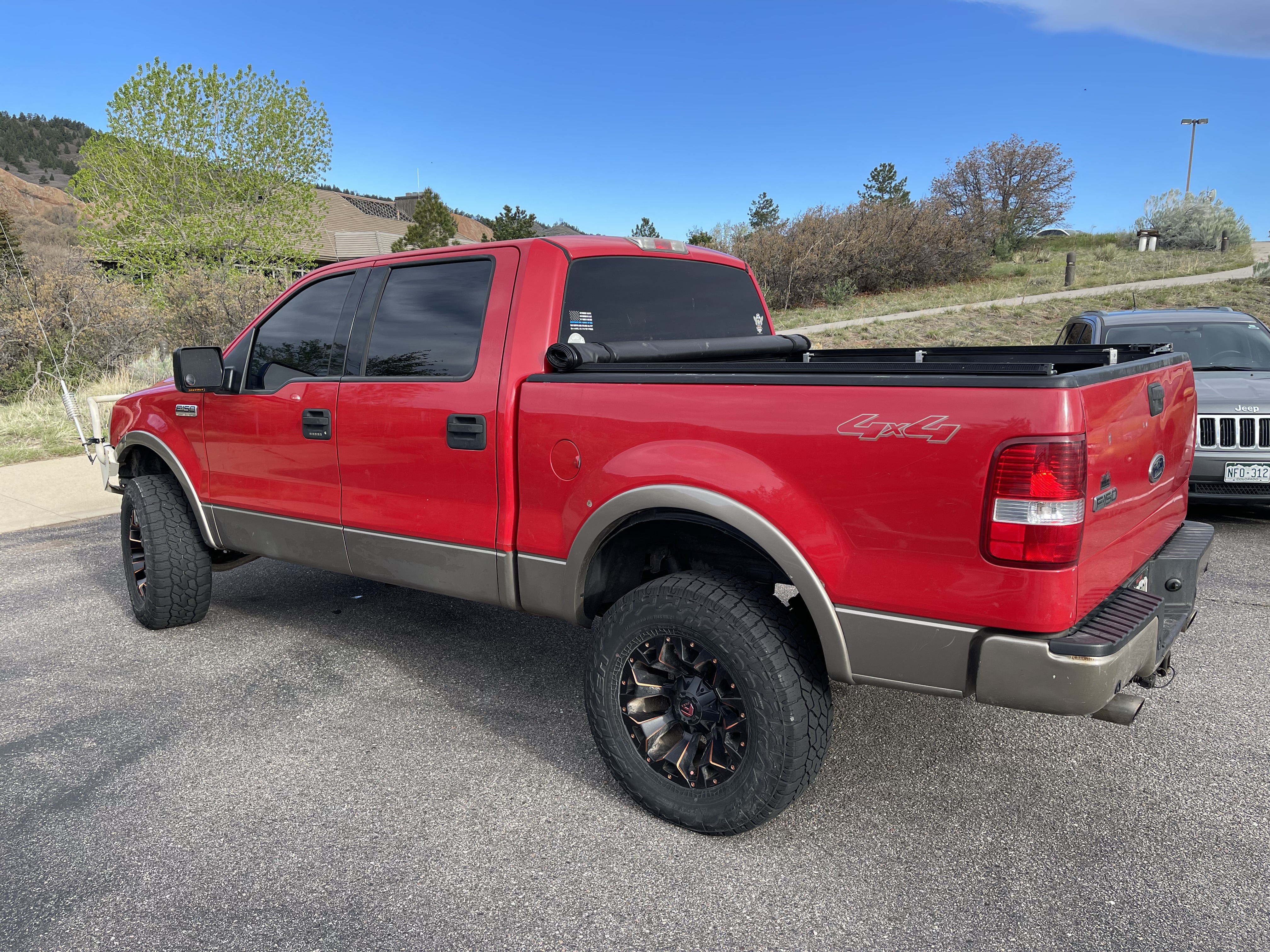Used 2004 Ford F150 Lariat AWD/4WD image 2