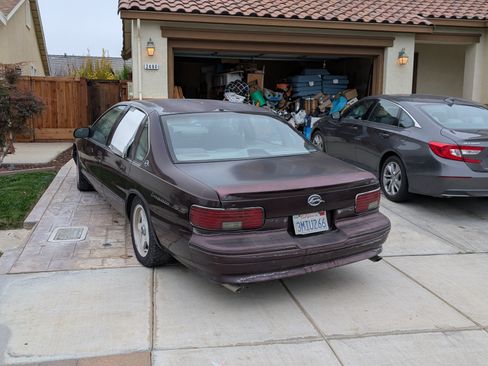 Used 1995 Chevrolet Impala SS image 4