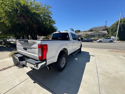 Used 2017 Ford F250 Lariat w/ Chrome Package AWD/4WD image 2
