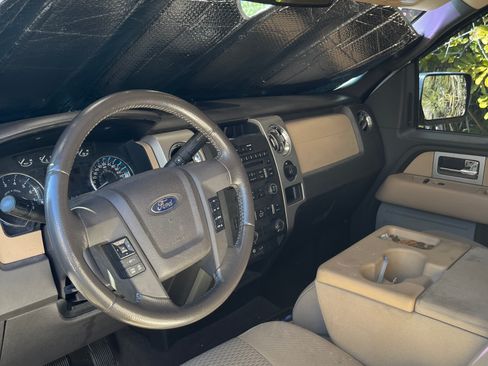 Used 2011 Ford F150 XLT w/ XLT Convenience Pkg image 6