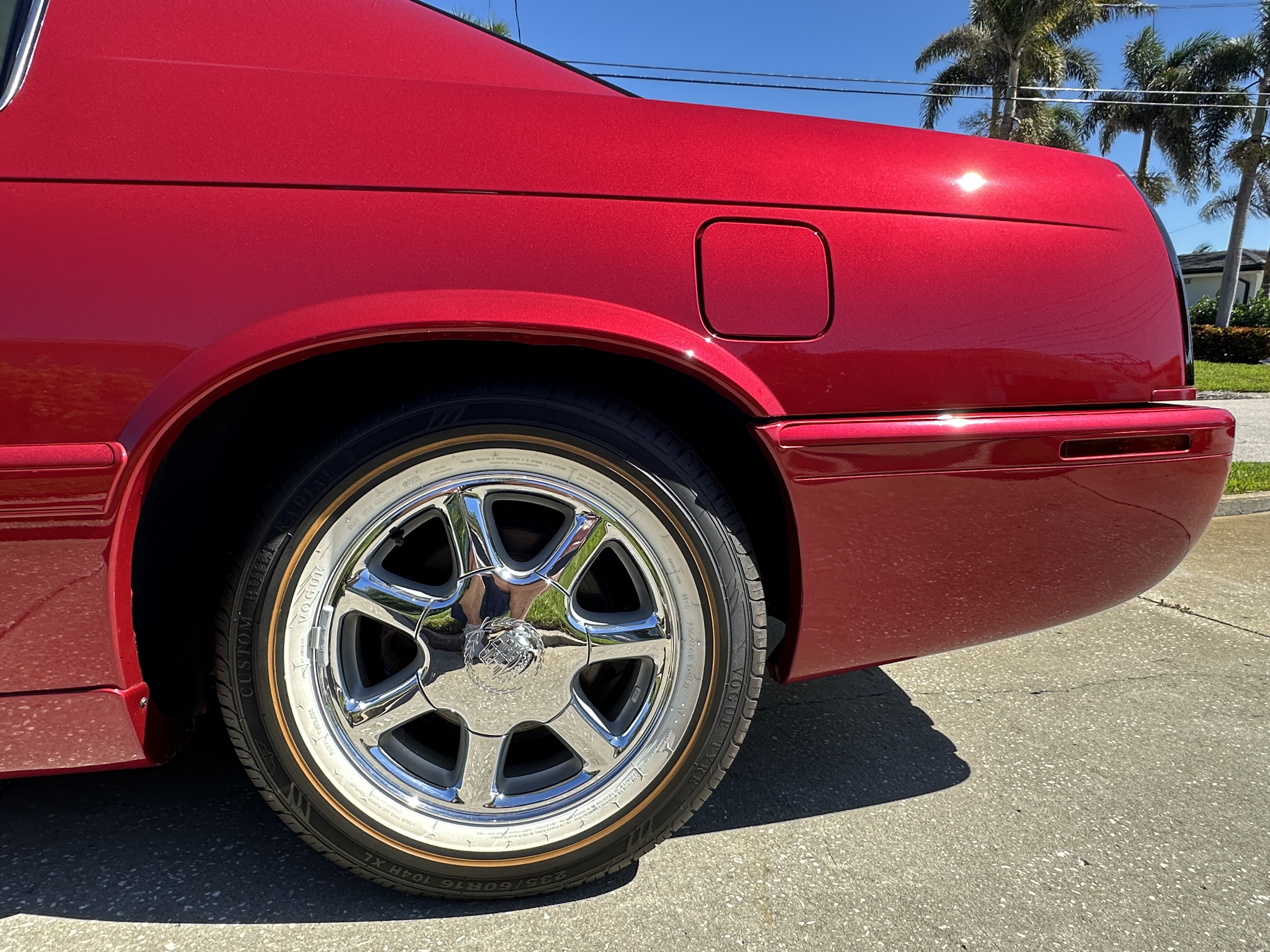 Used 2001 Cadillac Eldorado Touring FWD image 15