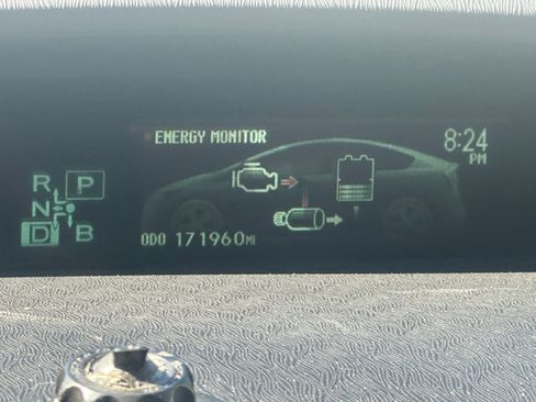 Used 2013 Toyota Prius Two FWD image 9