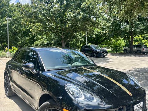 Used 2018 Porsche Macan AWD/4WD image 20