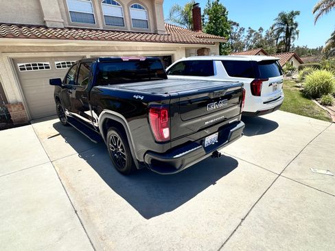 Used 2022 GMC Sierra 1500 Elevation w/ LPO, Elevation Black Package image 2