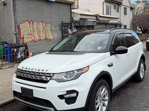 Used 2016 Land Rover Discovery Sport HSE image 8