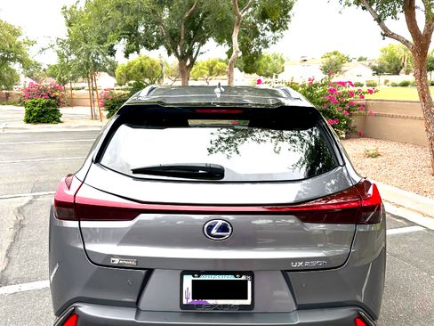 Used 2021 Lexus UX 250h F Sport image 15