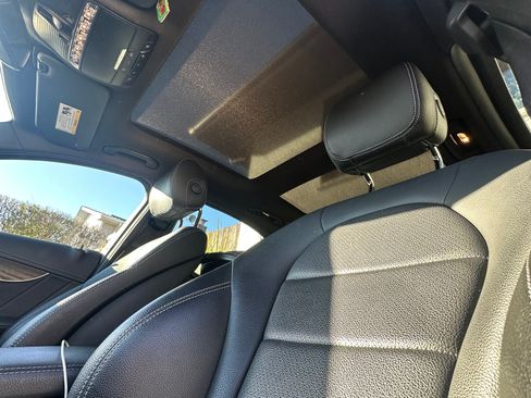 Used 2017 Mercedes-Benz C 300 4MATIC Sedan image 10