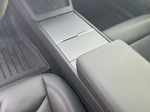 Used 2025 Tesla Model 3 Long Range RWD image 16
