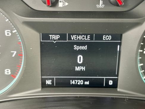 Used 2022 Chevrolet Malibu LT image 14