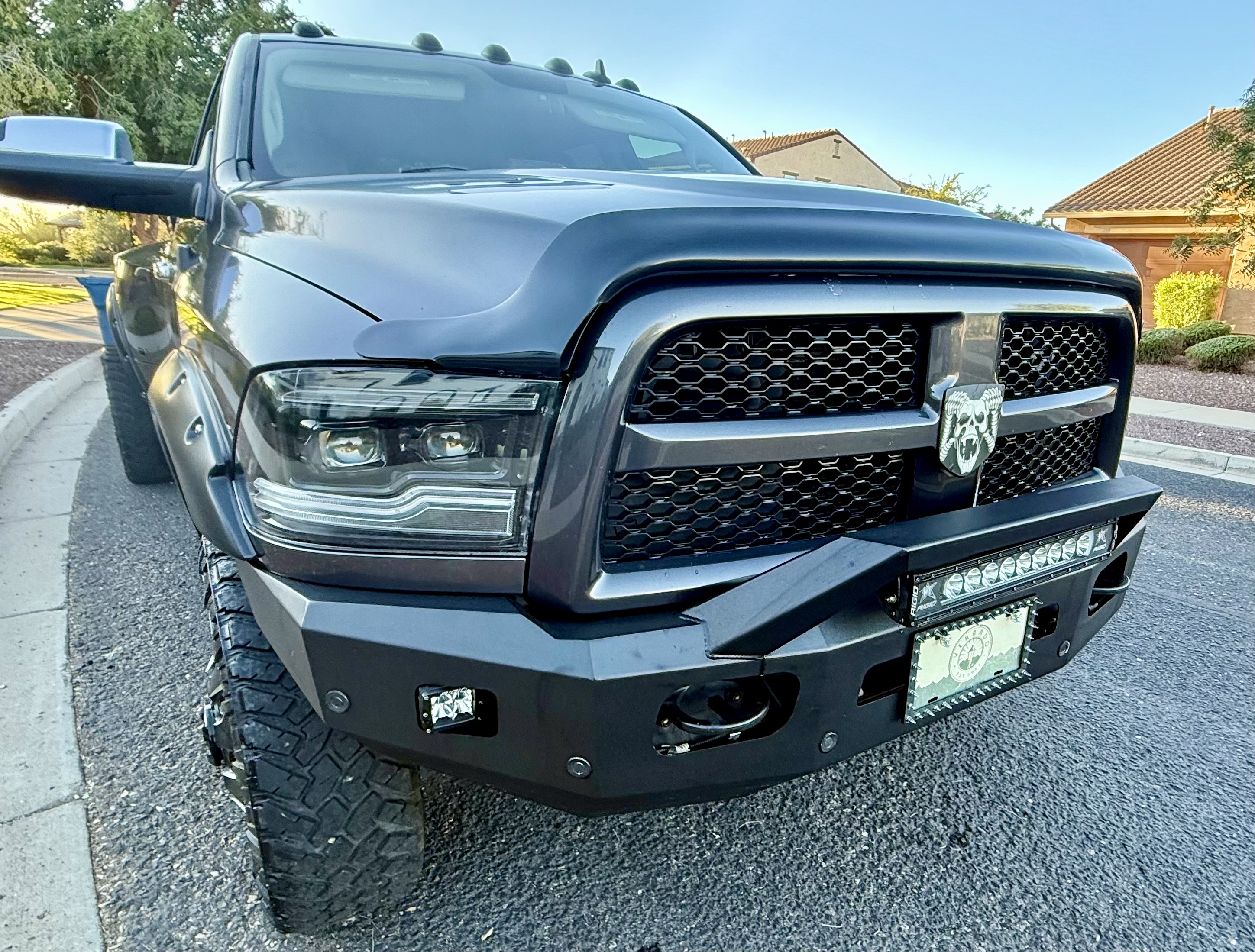 Used 2016 RAM 3500 Laramie w/ Convenience Group AWD/4WD image 15