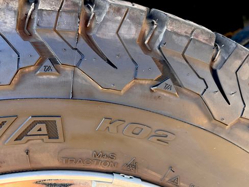 Used 2012 GMC Sierra 1500 SLE w/ Regional Value Package image 16